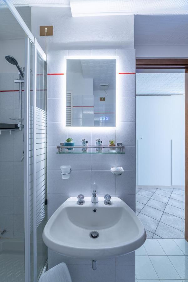 Centro Storico - Leonardo House Apartman Bergamo Kültér fotó